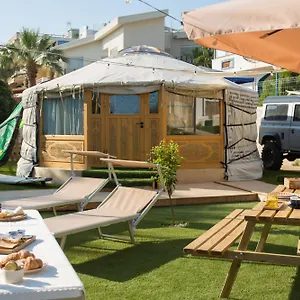  Couette-café Yurta Glamping San Leone Italie